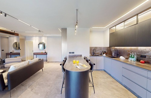 Mamilla Apartment | ♦KING DAVID RESIDENCES♦3 Bdrs♦3 Bths POOL/GYM/PARKING