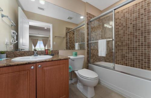 Florida Center House | King Queen Spacious Studio Near Universal
