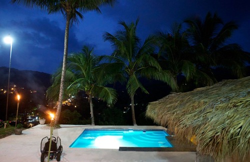 Cambita El Pueblecito House | King Ranch villas - hilltop cabin with 22 person jacuzzi