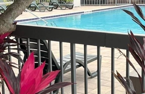 Florida Center Apartment | King Room Near Harvest English Institute ORL