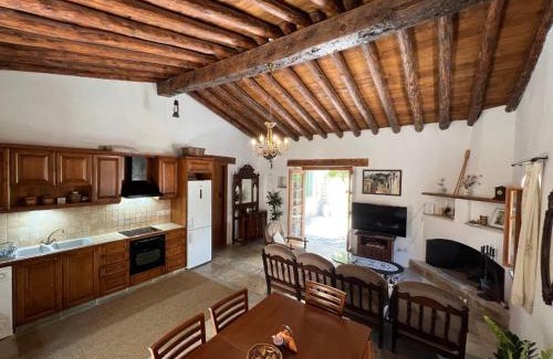 Lofou House | King's house