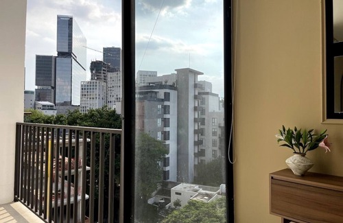 Providencia Apartment | King Skyline CityViews /Ultra-fast wifi