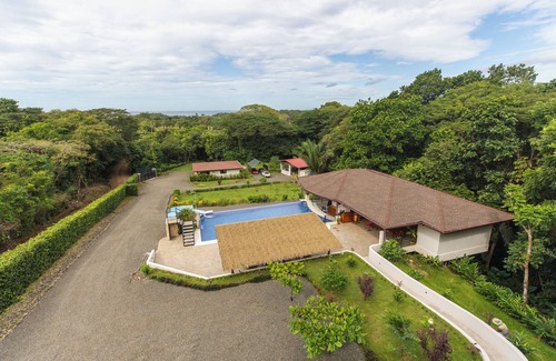 Caletas Villa | King Suite in Playa Coyote, King Suite with ocean view