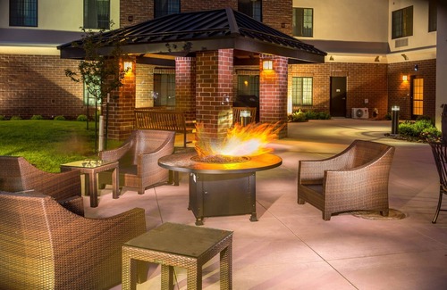 Northfield Apartment | King Suite | Indoor Pool Access + Free Daily Breakfast!