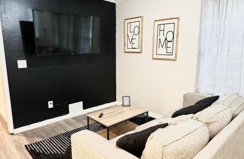 Jonesboro House | King Suite - Private Bath - Hot Tub - Home Theater - Room 5 735
