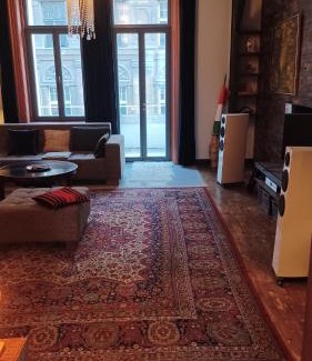 Pusztavacs Apartment | King18