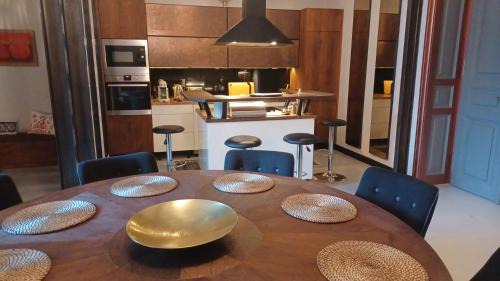 Pusztavacs Apartment | King18