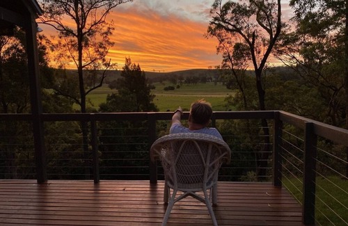 Fosterton House | Kingaley Farmstay Retreat - river side 20 acres of bliss - Pet Friendly!