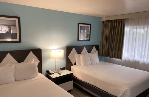 Mission Valley West Hotel | Kings Inn San Diego