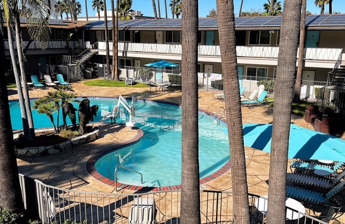 Mission Valley West Hotel | Kings Inn San Diego