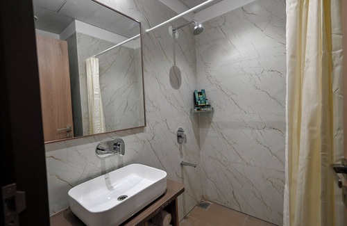 Jamnagar Hotel | Kings Kraft The Park Executive Hotel