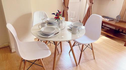 Chelsea Riverside Apartment | Kings Road Retreat - Affordable Serviced Apartments in Chelsea