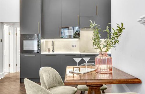 Chelsea Riverside Apartment | Kings Road Stylish Apartment in Chelsea