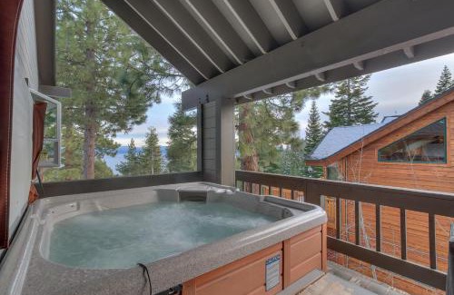 Kingswood Estates House | Kings Way Lake View by Tahoe Getaways - Spacious 4 BR w Private Hot Tub, Pool Table!