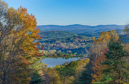 West Hartford Apartment | Kingswood Vista 10F