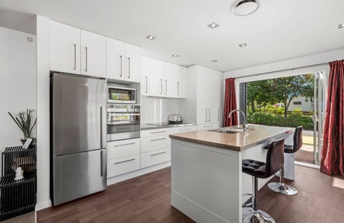 Kinloch Apartment | Kinloch Escape - 3 bedrooms, 3 Bathrooms