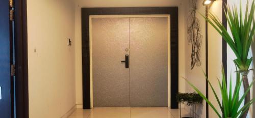 Taman Istana Apartment | Kinta Riverfront Penthouse