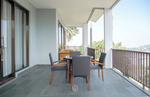 Cigadung Villa | Kirei Mountain View 7BR Villa with a Private Pool