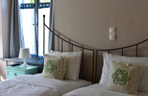 Amfiklia Hotel | KIRIAKI GUESTHOUSE & SUITES