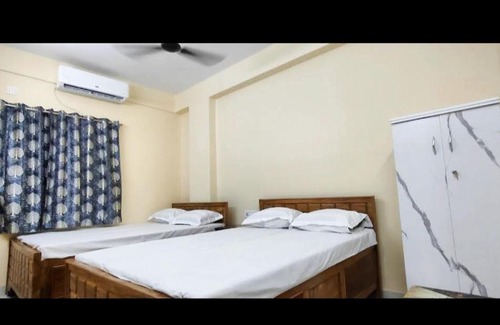 South Dum Dum House | KIRITI GUEST HOUSE