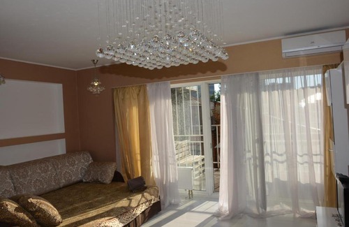 Dnipro Apartment | Kirova 27D white DELUX studio