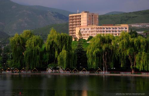 Vanadzor Hotel | Kirovakan Hotel