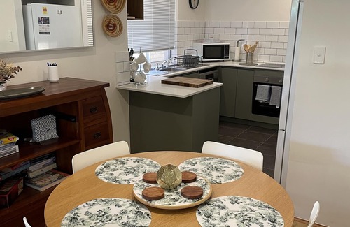 Raphael Precinct House | Kirrilly's Cottage- Home away from Home