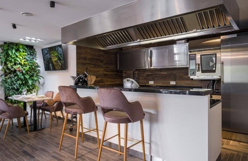 Balatonszemes Hotel | Kistücsök Food & Room
