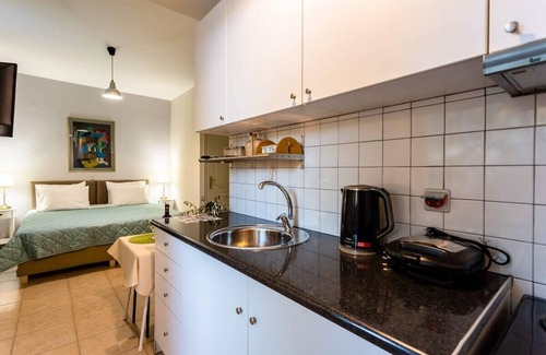 Kitries House | Kitries Summer Getaway - Eden Seaside Suite