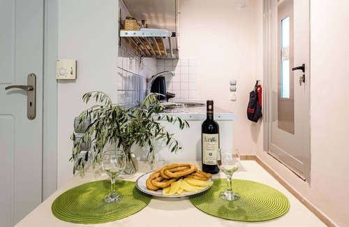 Kitries House | Kitries Summer Getaway - Eden Seaside Suite