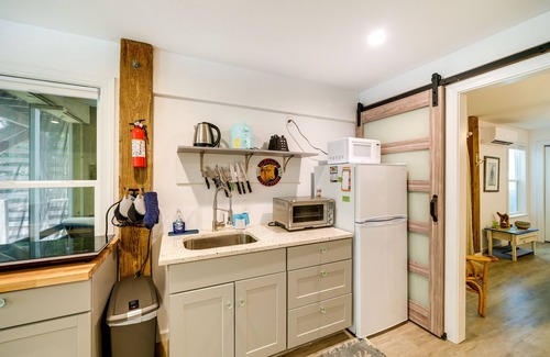 Southern Shores Apartment | Kitty Hawk Vacation Rental w/Pool & Hot Tub