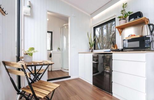 Waitoki House | Kiwi Farm Cabin 1 by Tiny Away