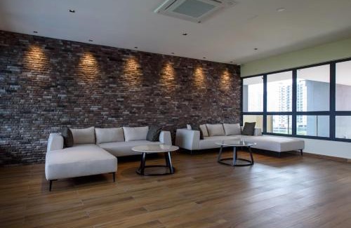 Maluri Apartment | KL Maluri Stay Near Sunway Velocity Mall