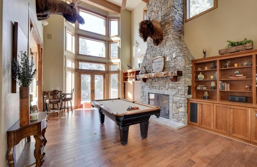 Klamath Falls House | Klamath Falls Vacation Rental with Resort Amenities!