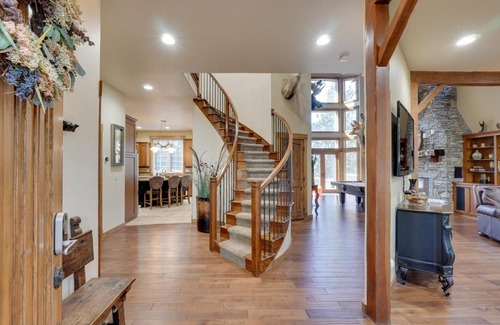 Klamath Falls House | Klamath Falls Vacation Rental with Resort Amenities!
