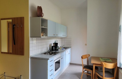 Sundhagen Apartment | Kleine Ferienwohnung - Gästehaus Niederhof