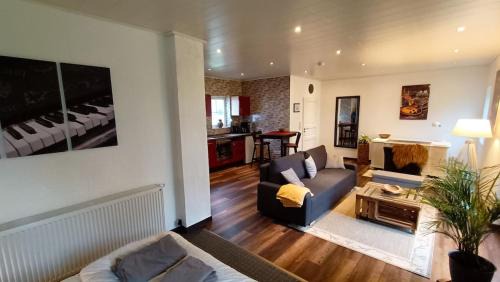 Minden House | Kleine Landhaus-Wohnung im freistehenden Fachwerkhaus