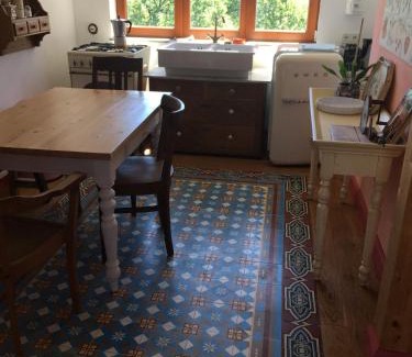 Rodt House | Kleine Villa im wilden Garten