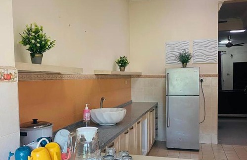 Kota Warisan House | KLIA REDZA HOMESTAY WARISAN INDAH
