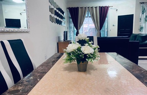 Kota Warisan House | KLIA REDZA HOMESTAY WARISAN INDAH