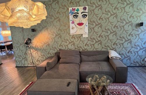 Braunfels Apartment | Klimaanlage, 5 Sterne Bahnhoftraum, 200qm Appartement "Waldzauber", 1200qm Garten, QR Code scannen für virtuellen Rundgang, Premium Ausstattung