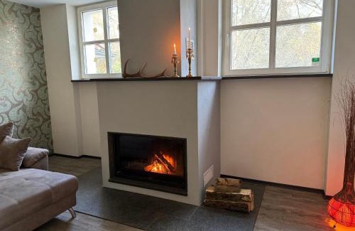 Braunfels Apartment | Klimaanlage, 5 Sterne Bahnhoftraum, 200qm Appartement "Waldzauber", 1200qm Garten, QR Code scannen für virtuellen Rundgang, Premium Ausstattung