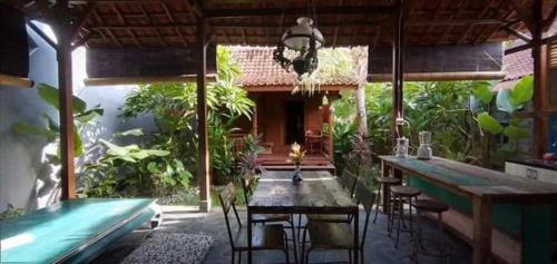 Semarapura House | Klotok Surf Shack
