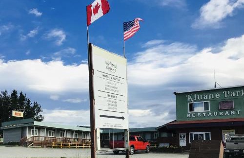 Haines Junction Hotel | Kluane Park Inn