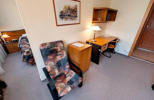 Dunaujvaros Hotel | Klub Hotel