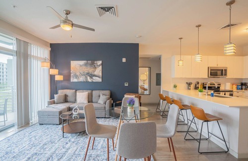 Evans Churchill Apartment | KLVG -Linear