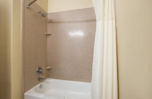 Saint Landry Hotel | Knights Inn Bunkie