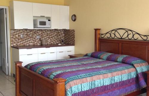 Hallandale Beach Hotel | Knights Inn Hallandale