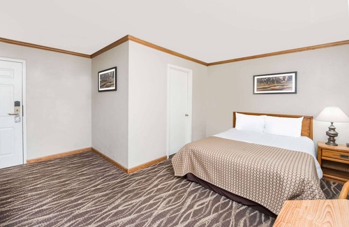 Jacksonville Hotel | Knights Inn Jacksonville East Morton Ave