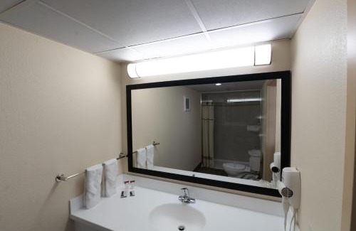 Hopelawn Hotel | Knights Inn South Amboy